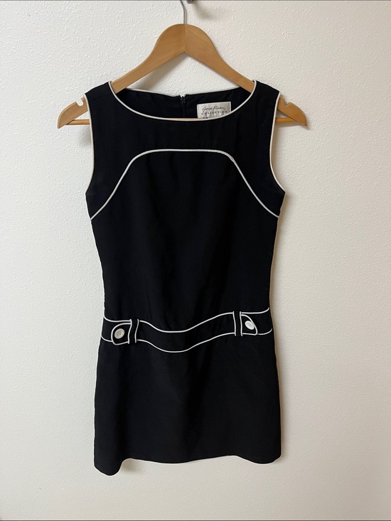 Giorgio Fiorlini Dresses & Skirts - Giorgio Fiorlini Black Mini Dress with Contrast White Piping women’s size 8